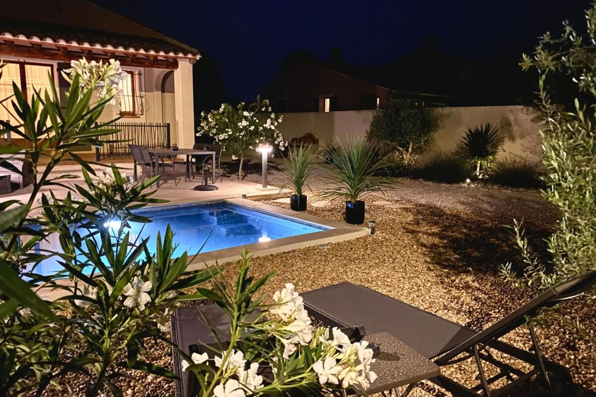 Les Lauriers Blancs Air-conditioned With Swimming Pool *